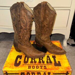 Corral Women’s Western Boots A2922